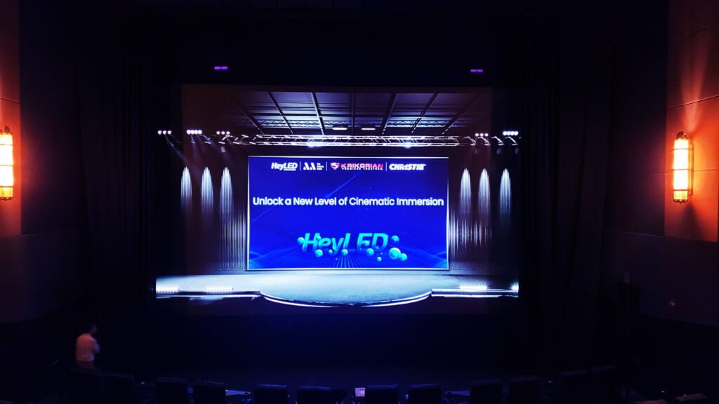 World's Largest 4K Digital LED Cinema Screen | Timewaying